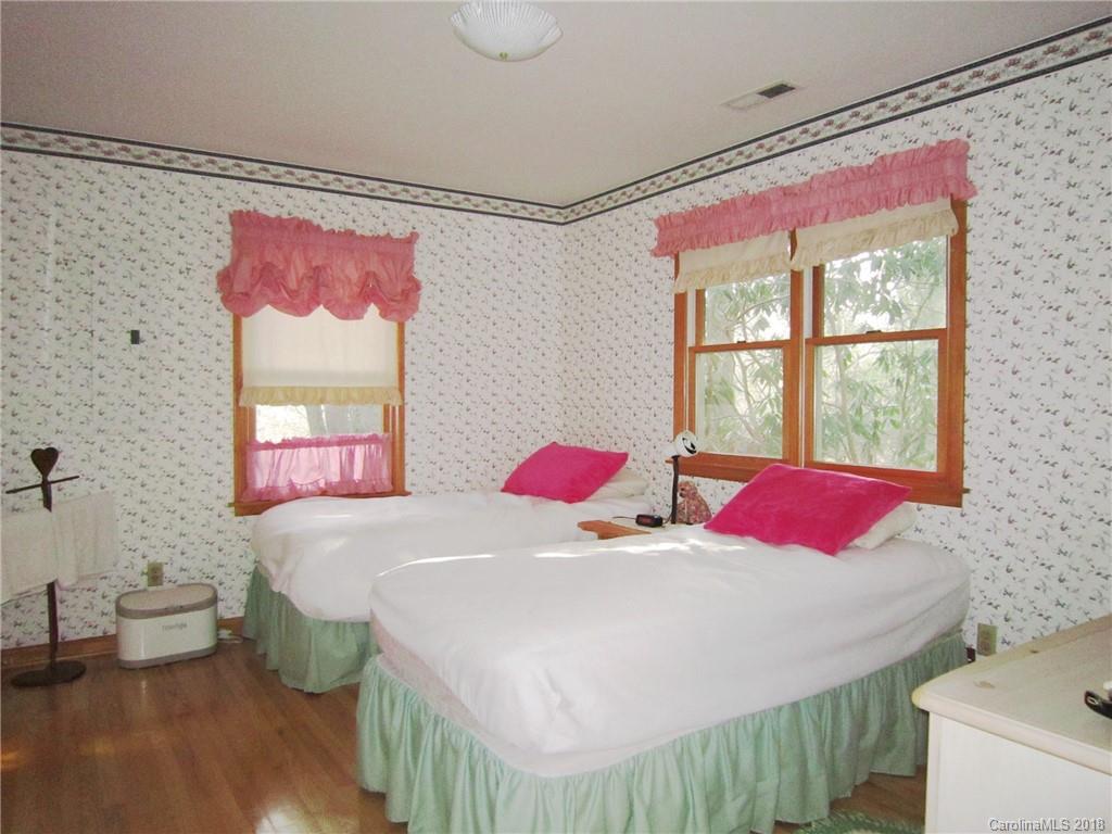 250 Warren Wilson Road Swannanoa, NC 28778 - Photo 10 of 36 Gallery Image 10