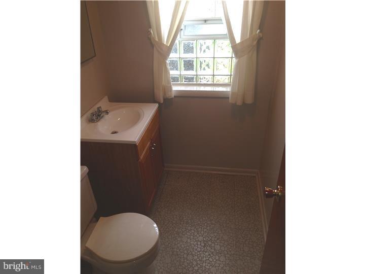 3614 Chesterfield Road Philadelphia, PA 19114 - Photo 17 of 25 Half Bath