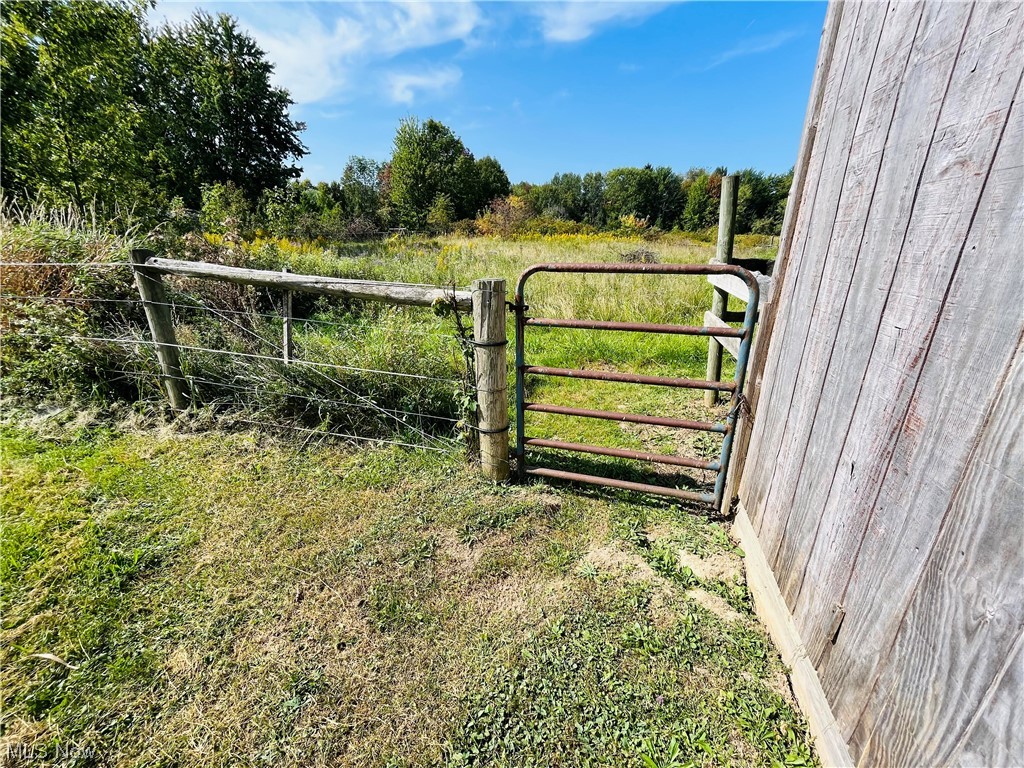 4253 Warner Road Ashtabula, OH 44004 - Photo 9 of 22 View of gate