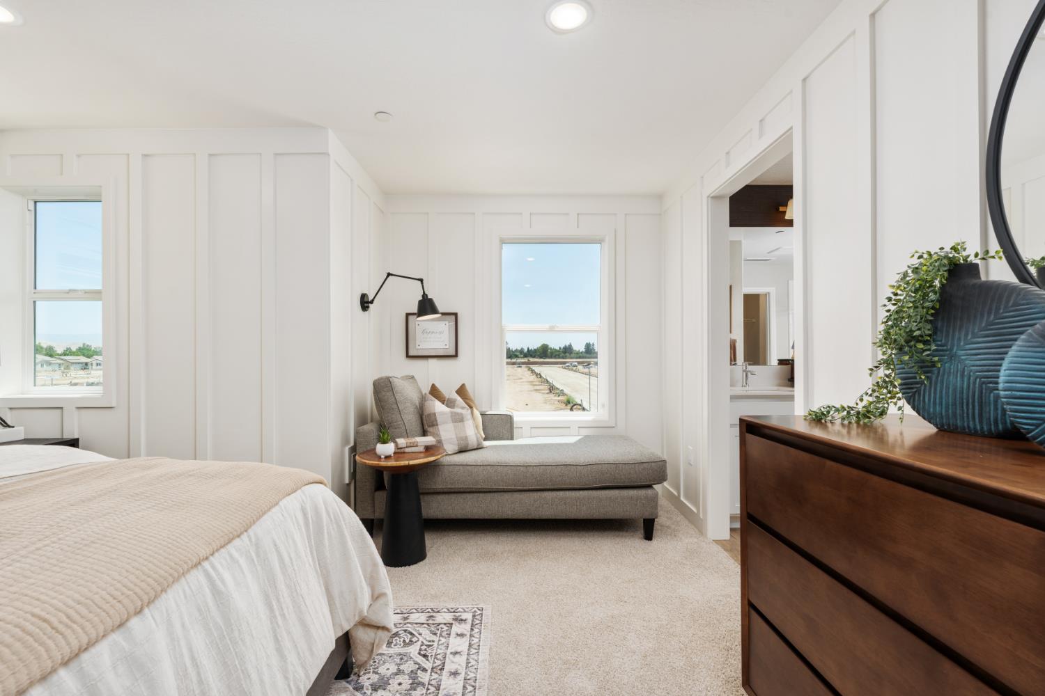 1507 Farmhouse Lane Clovis, CA 93619 - Photo 23 of 33 a bedroom with a bed and a couch