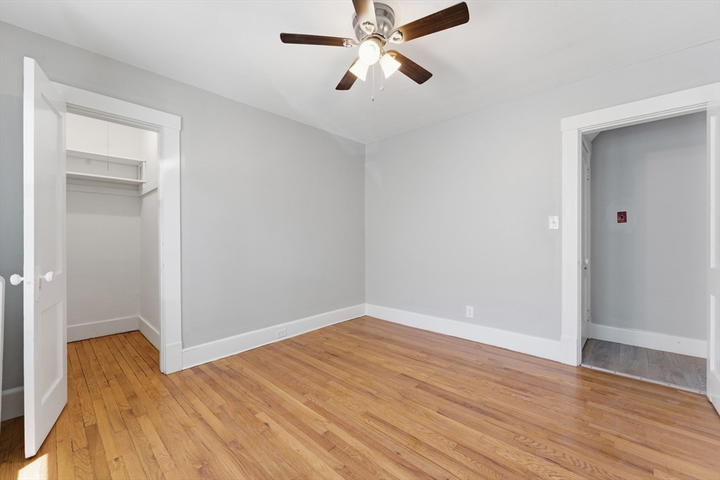 47 Thorndyke Street Springfield, MA 01118 - Photo 18 of 42