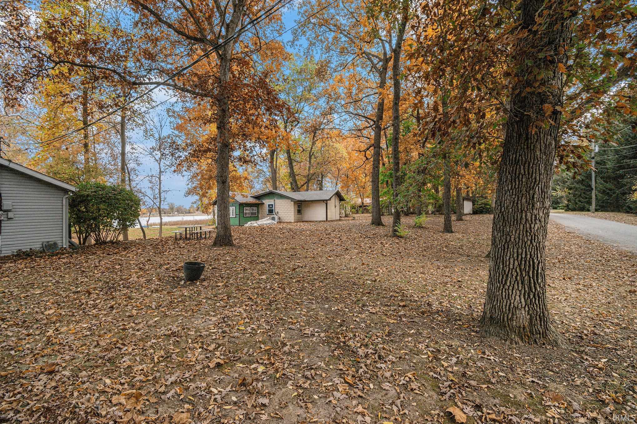 7437 West Snyder Road Warsaw, IN 46580 - Photo 23 of 28