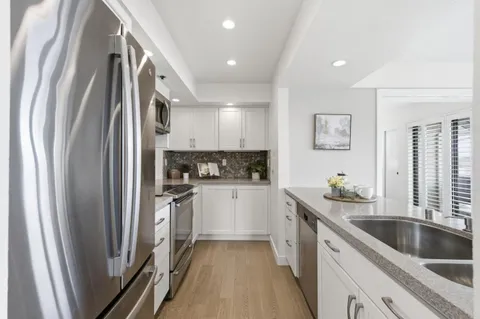 $1,695,000 | 165 Forest Avenue, Unit 4B, Palo Alto, CA 94301