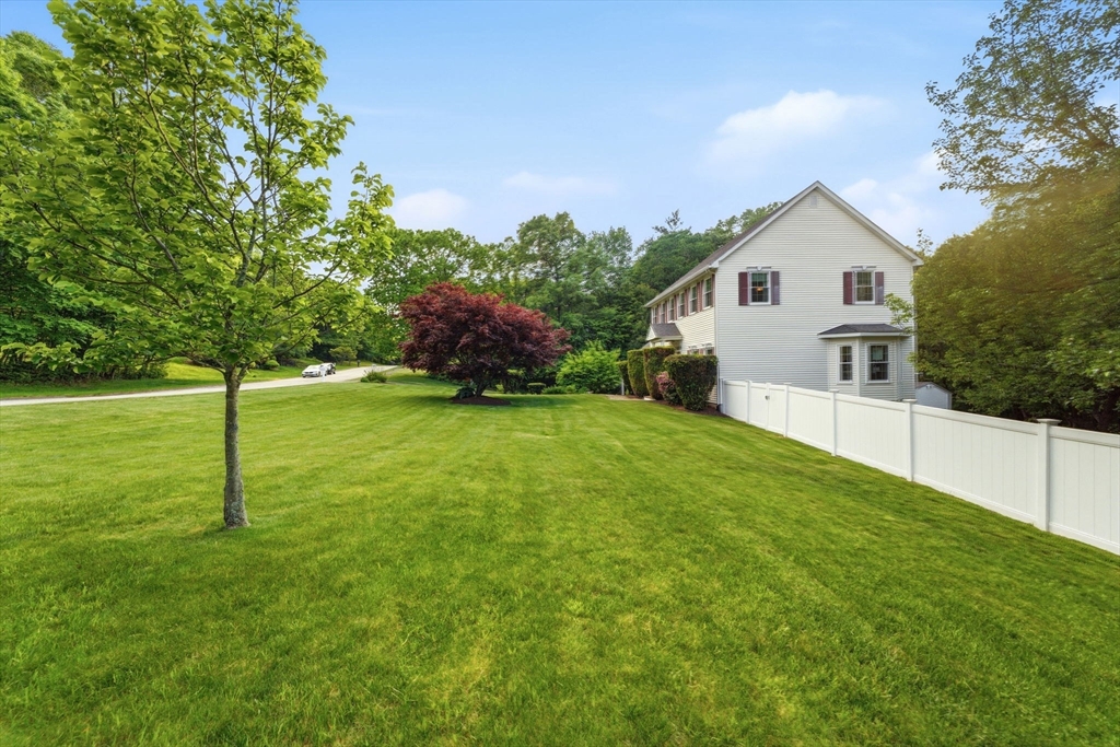 19 Old Farm Road Douglas, MA 01516 - Photo 39 of 42