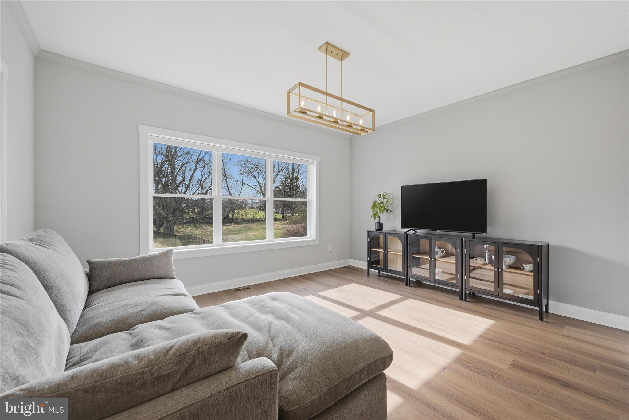 1434 Cloverdale Road Charles Town, WV 25414 - Photo 30 of 63 Family room or dining room