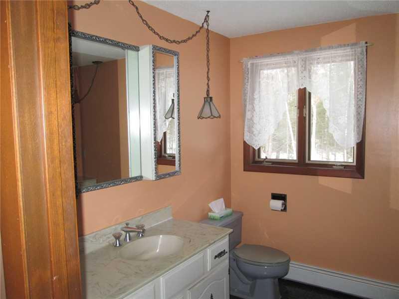 556 Gore Road Otisfield, ME 04270 - Photo 16 of 27 Master Bath/Spa.