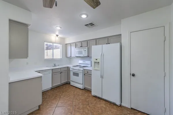 $330,000 | 787 Peregrine Falcon Street, Henderson, NV 89015