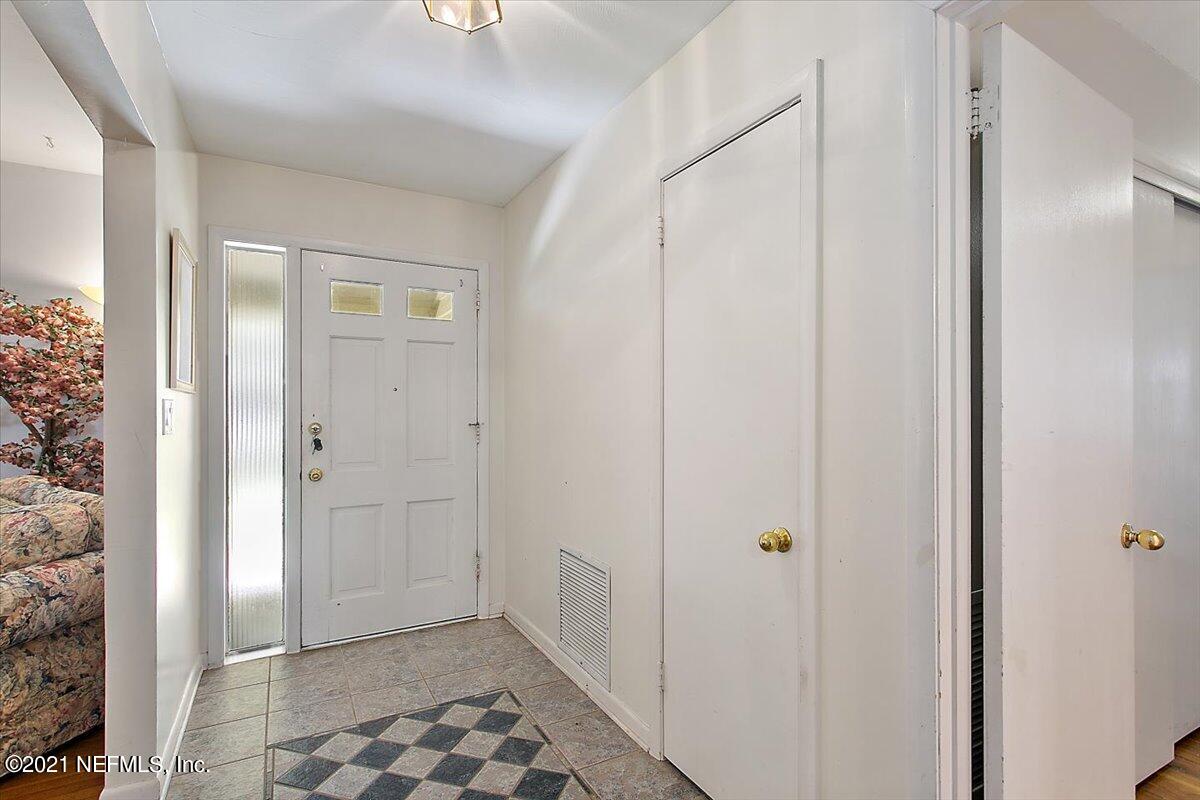 02-Foyer