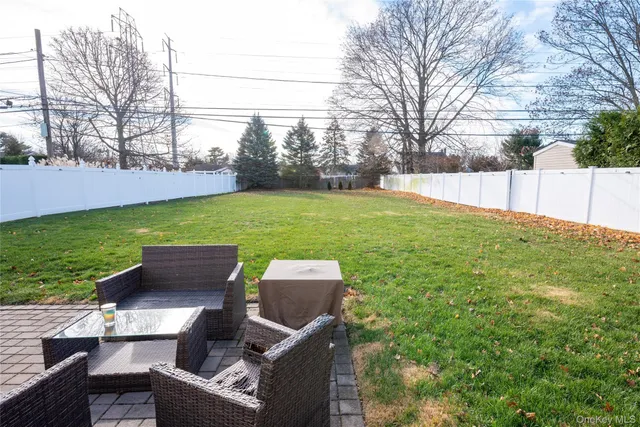 $719,999 | 4030 Avoca Avenue, Bethpage, NY 11714