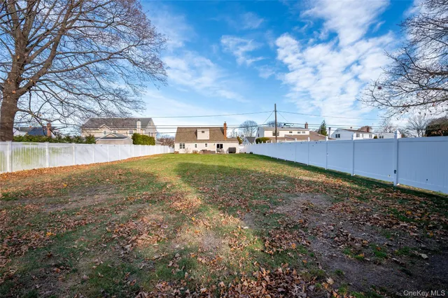 $719,999 | 4030 Avoca Avenue, Bethpage, NY 11714