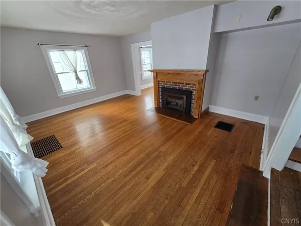 $2,100 | 232 Nichols Avenue, Syracuse, NY 13206