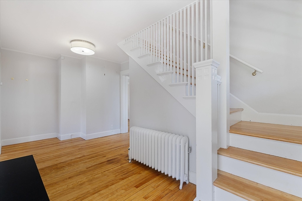 4 Chamberlain Parkway Worcester, MA 01602 - Photo 21 of 42 a view of entryway