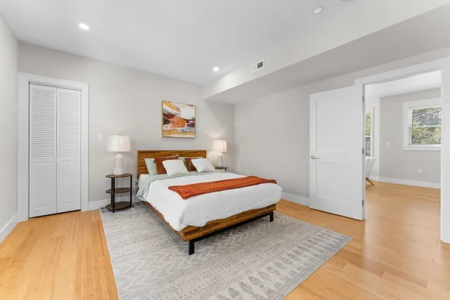 $995,000 | 86 Cypress Street, Unit 86, Watertown, MA 02472