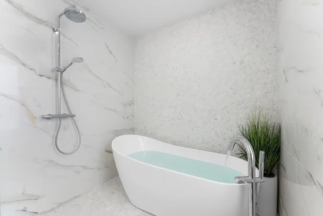 $995,000 | 86 Cypress Street, Unit 86, Watertown, MA 02472