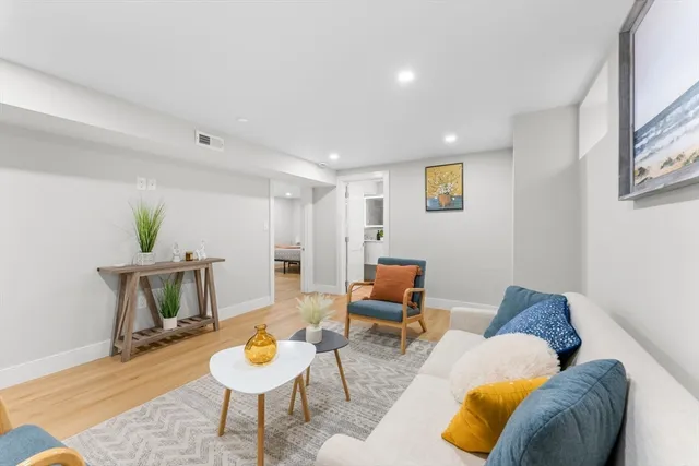 $995,000 | 86 Cypress Street, Unit 86, Watertown, MA 02472