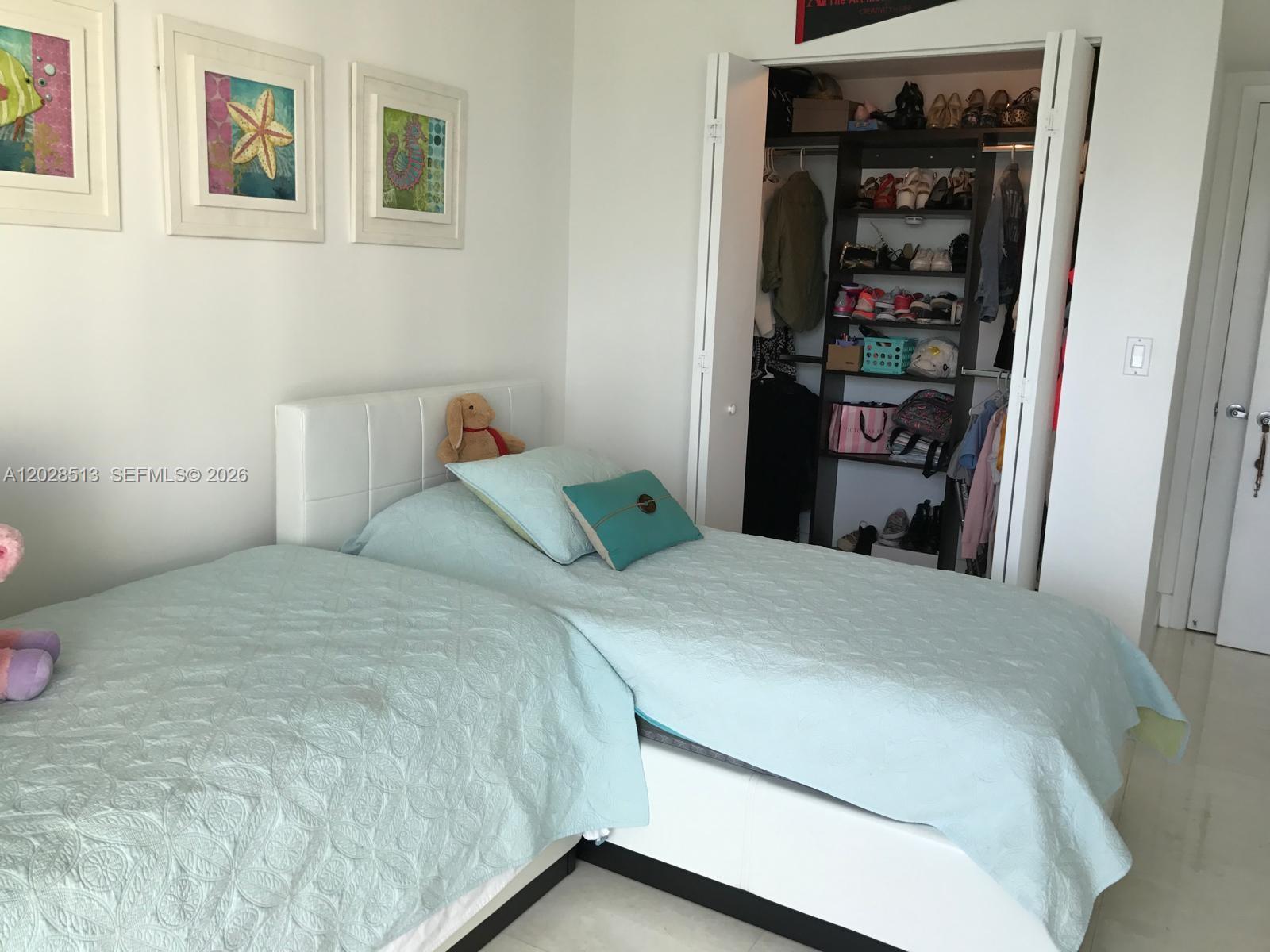 92 Southwest 3rd Street, Unit 3712 Miami, FL 33130 - Photo 11 of 14