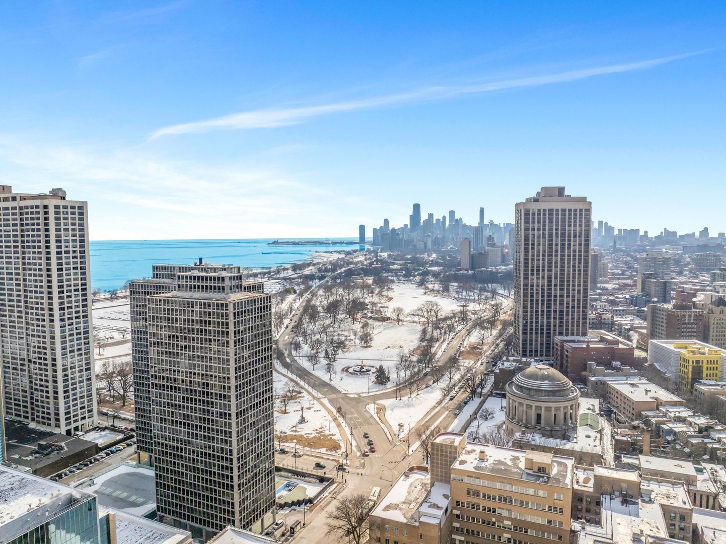 2909 North Sheridan Road, Unit 1703 Chicago, IL 60657 - Photo 25 of 25 Gallery Image 25