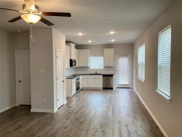 $2,700 | 1135 Rusk Way, Lewisville, TX 75077