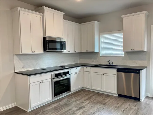 $2,700 | 1135 Rusk Way, Lewisville, TX 75077