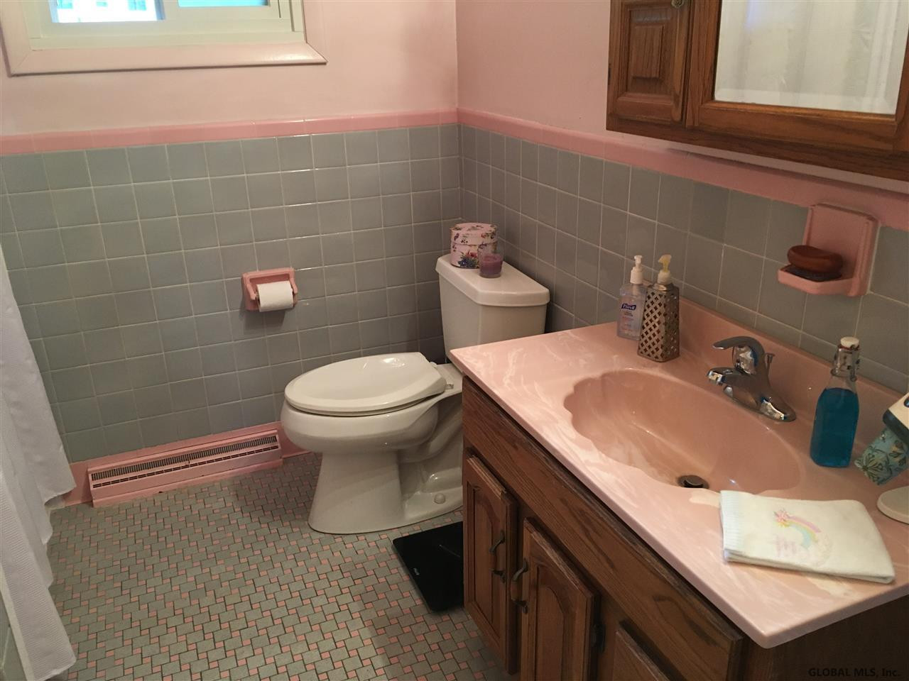 88 Hunting Road Colonie, NY 12205 - Photo 11 of 16 Photo 11