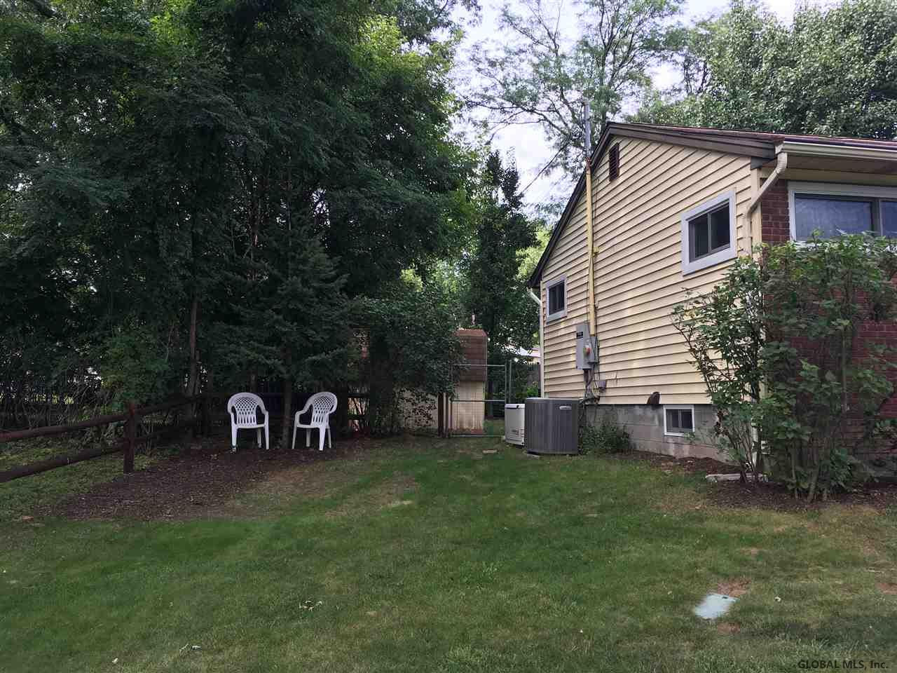 88 Hunting Road Colonie, NY 12205 - Photo 3 of 16 Photo 3