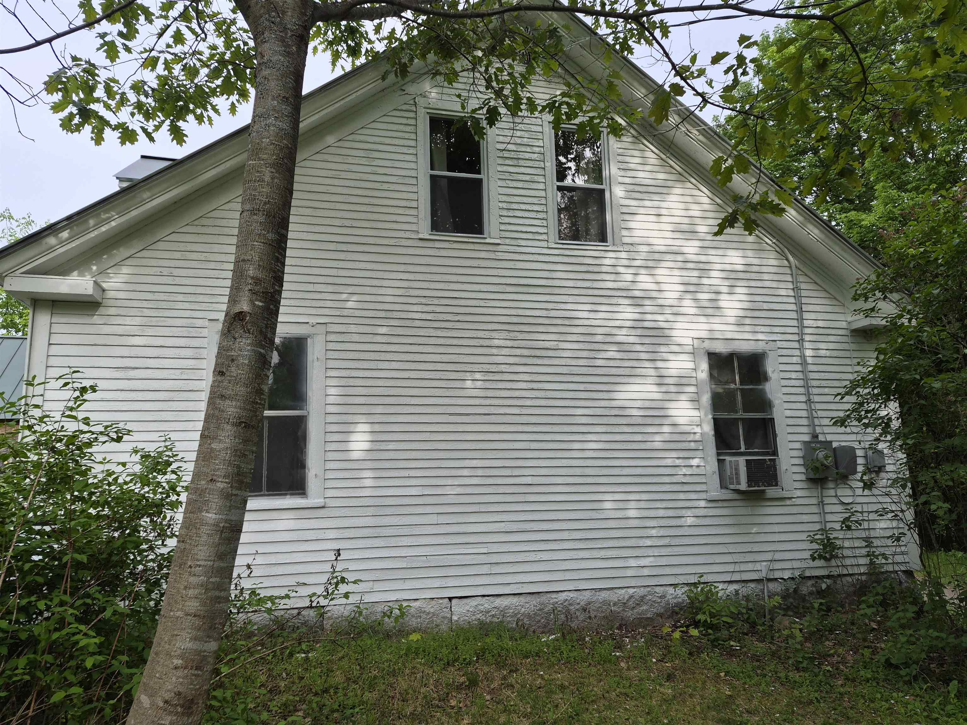 2402 Chelsea Road Corinth, VT 05039 - Photo 6 of 35