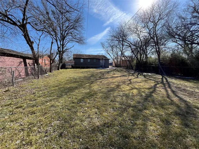 $1,600 | 1321 Woodcrest Drive, Mesquite, TX 75149