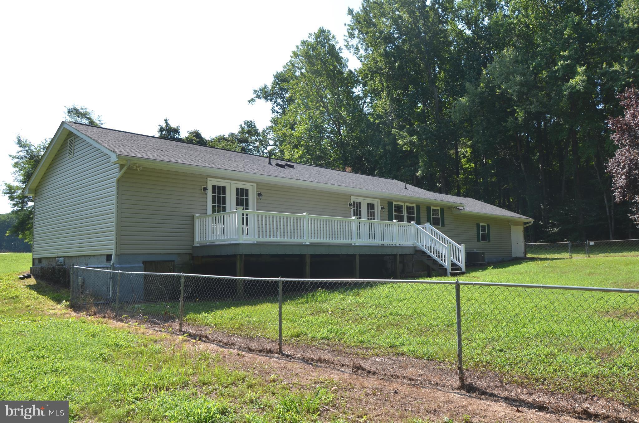 9088 Pumpkin Neck Road King George, VA 22485 - Photo 6 of 30 Exterior (Rear)