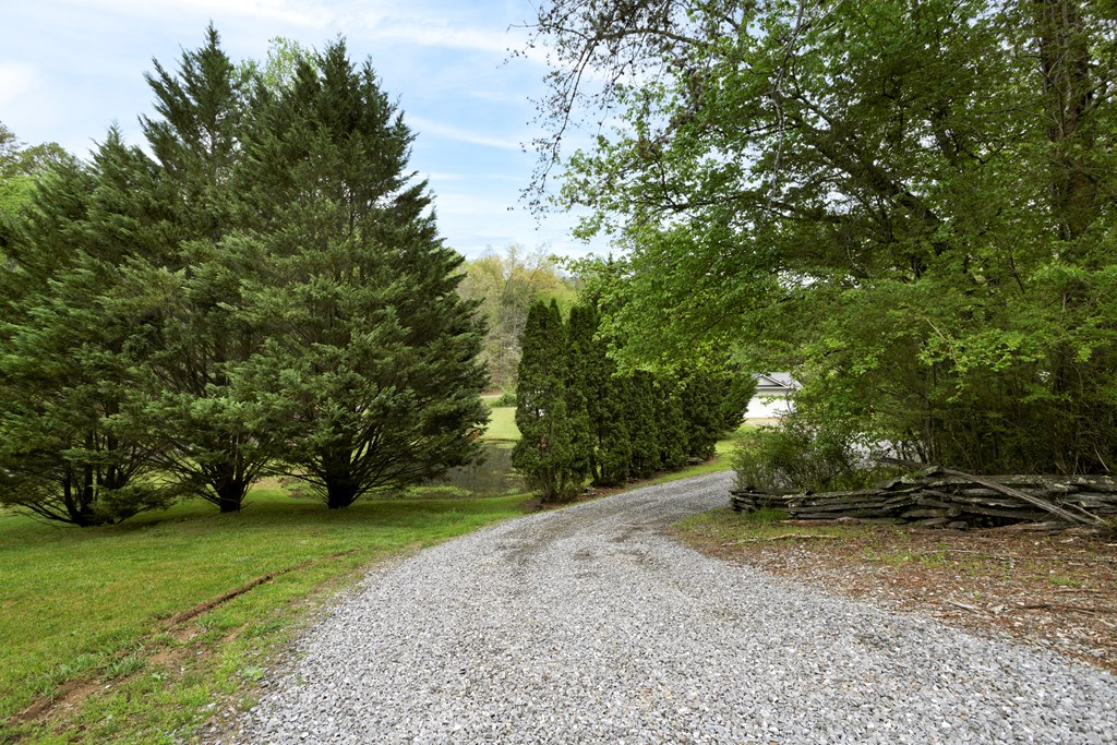 6487 Crooked Creek Road Young Harris, GA 30582 - Photo 27 of 35
