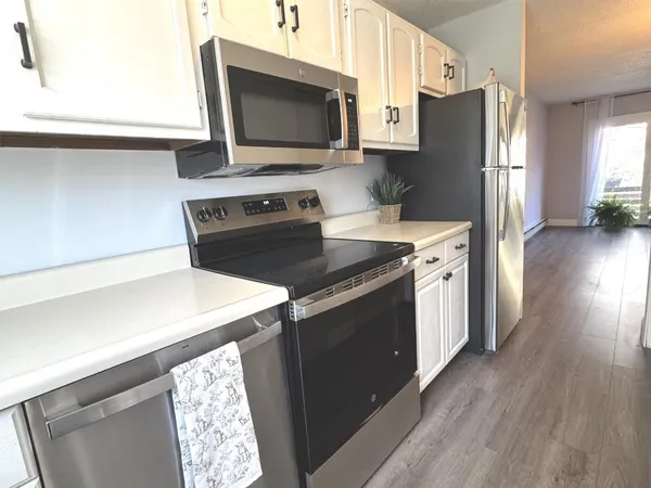 $325,000 | 13 Sugartree Lane, Unit G4, Essex Junction, VT 05452