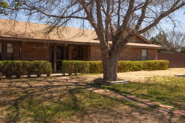 $270,000 | 401 South Talley Street, White Deer, TX 79097