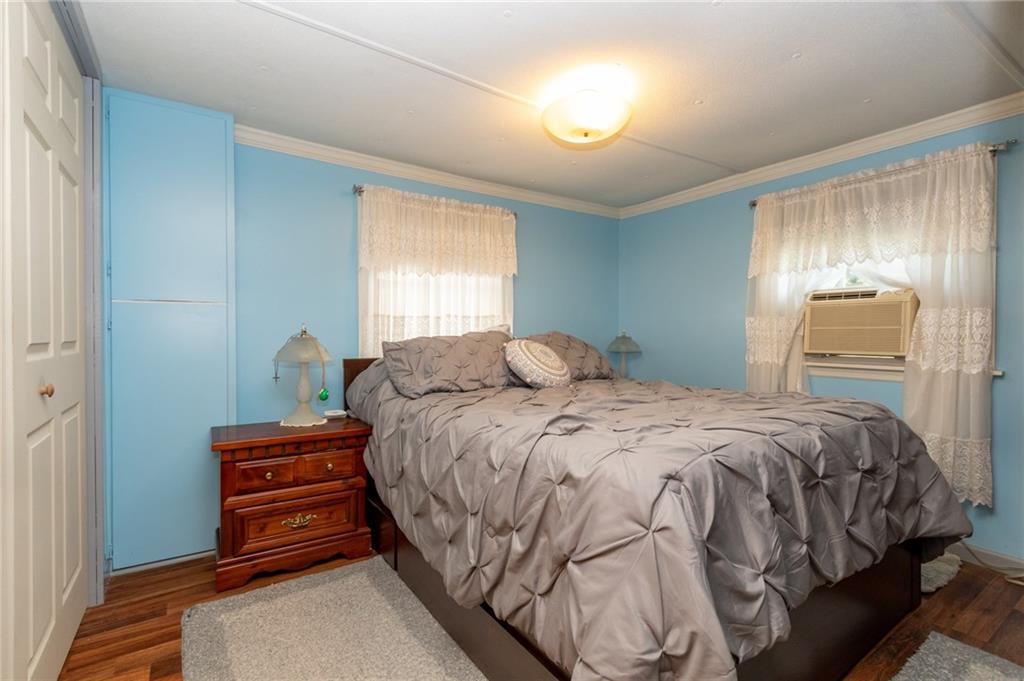 392 Upper Service Road Hookstown, PA 15050 - Photo 8 of 23 Large livingroom for entertaining. Lots of natural light.