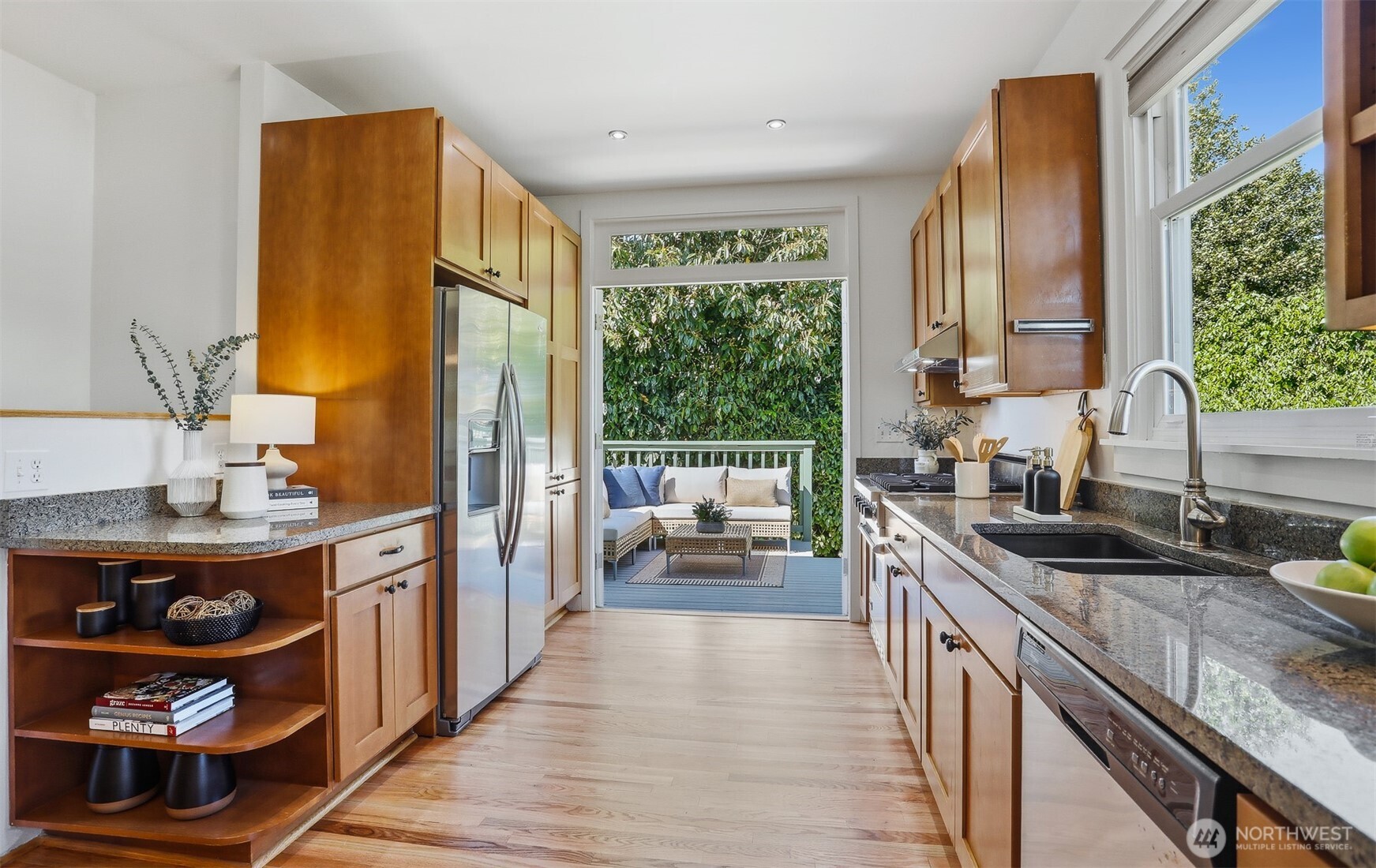 530 North 83rd Street Seattle, WA 98103 - Photo 15 of 39