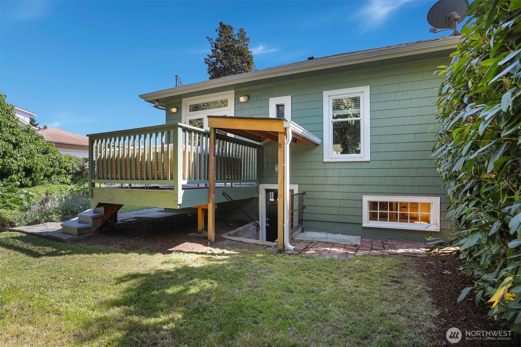 530 North 83rd Street Seattle, WA 98103 - Photo 32 of 39