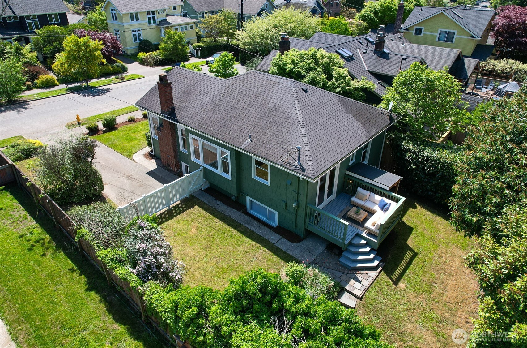 530 North 83rd Street Seattle, WA 98103 - Photo 34 of 39