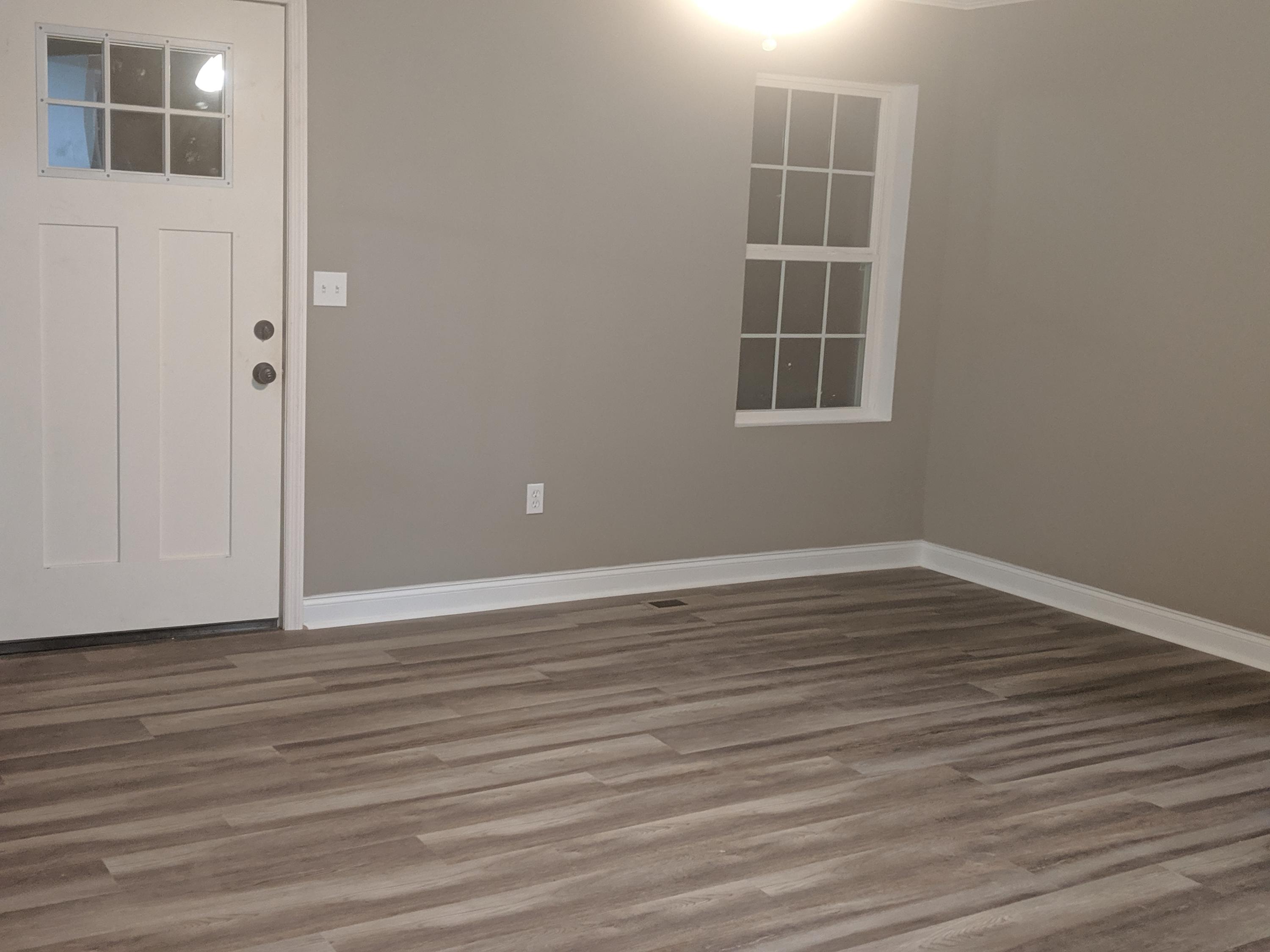5343 Greenbriar Road Chattanooga, TN 37412 - Photo 3 of 8 00000IMG_00000_BURST20191026191502185_CO