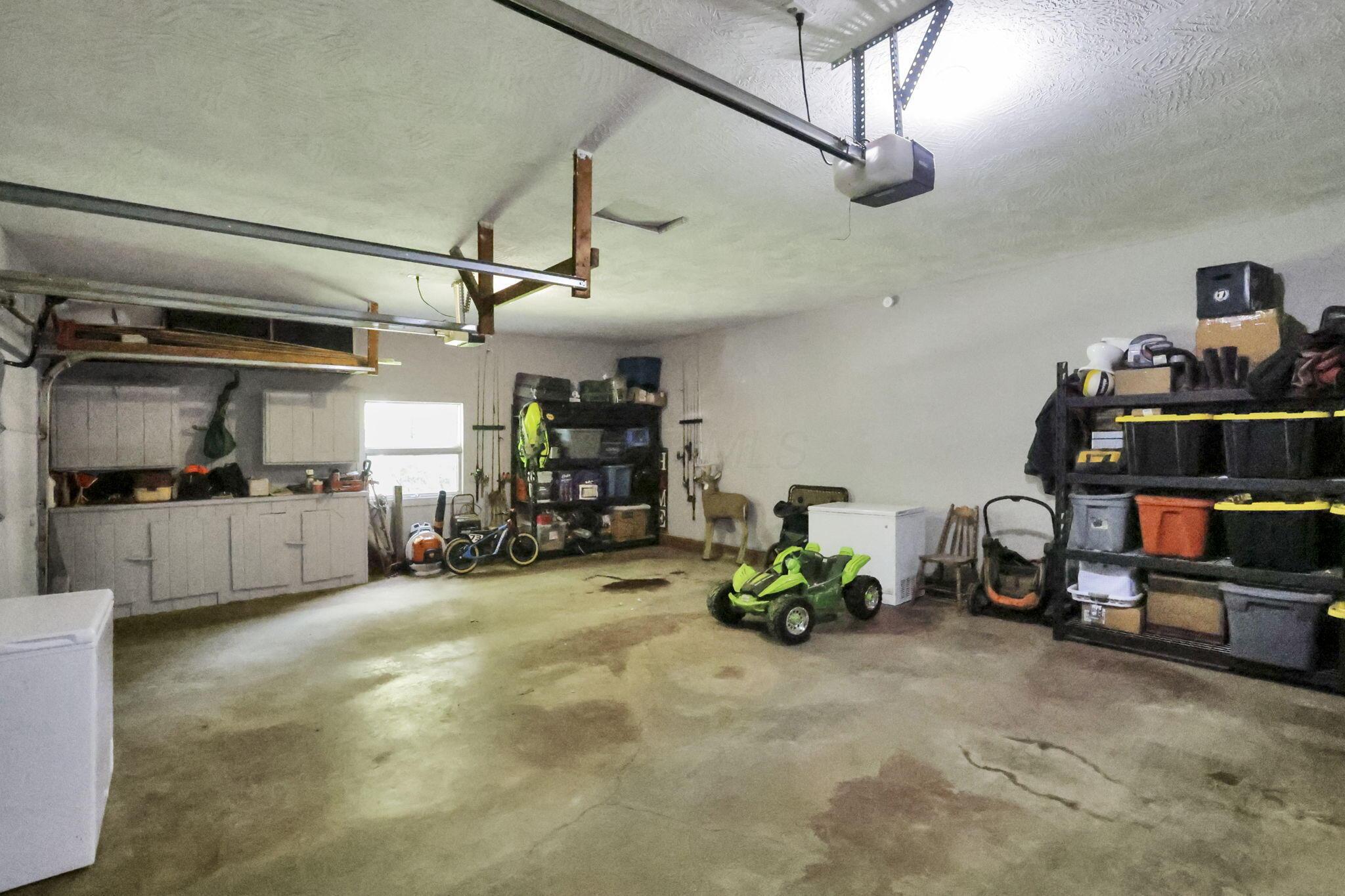 10944 Wilson Road Utica, OH 43080 - Photo 58 of 81 Garage