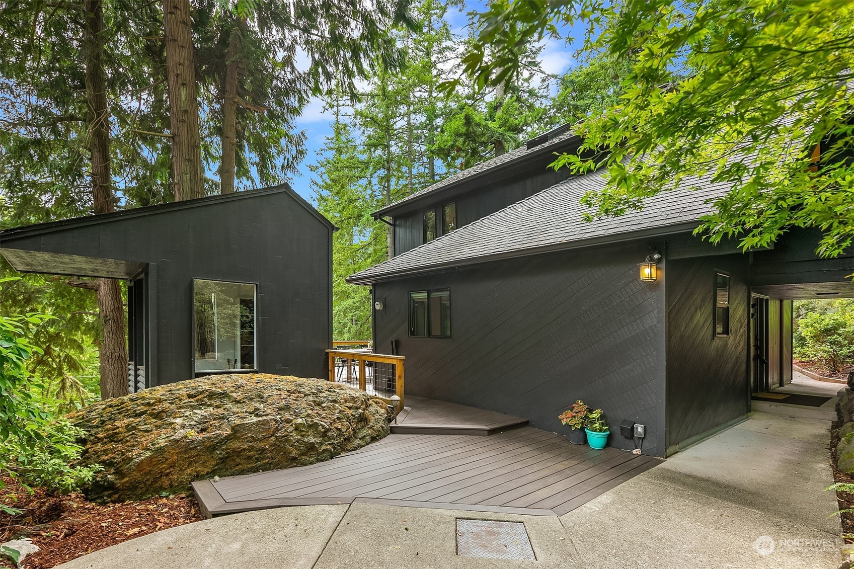 7229 272nd Avenue Southeast, Issaquah, WA 98027 Compass