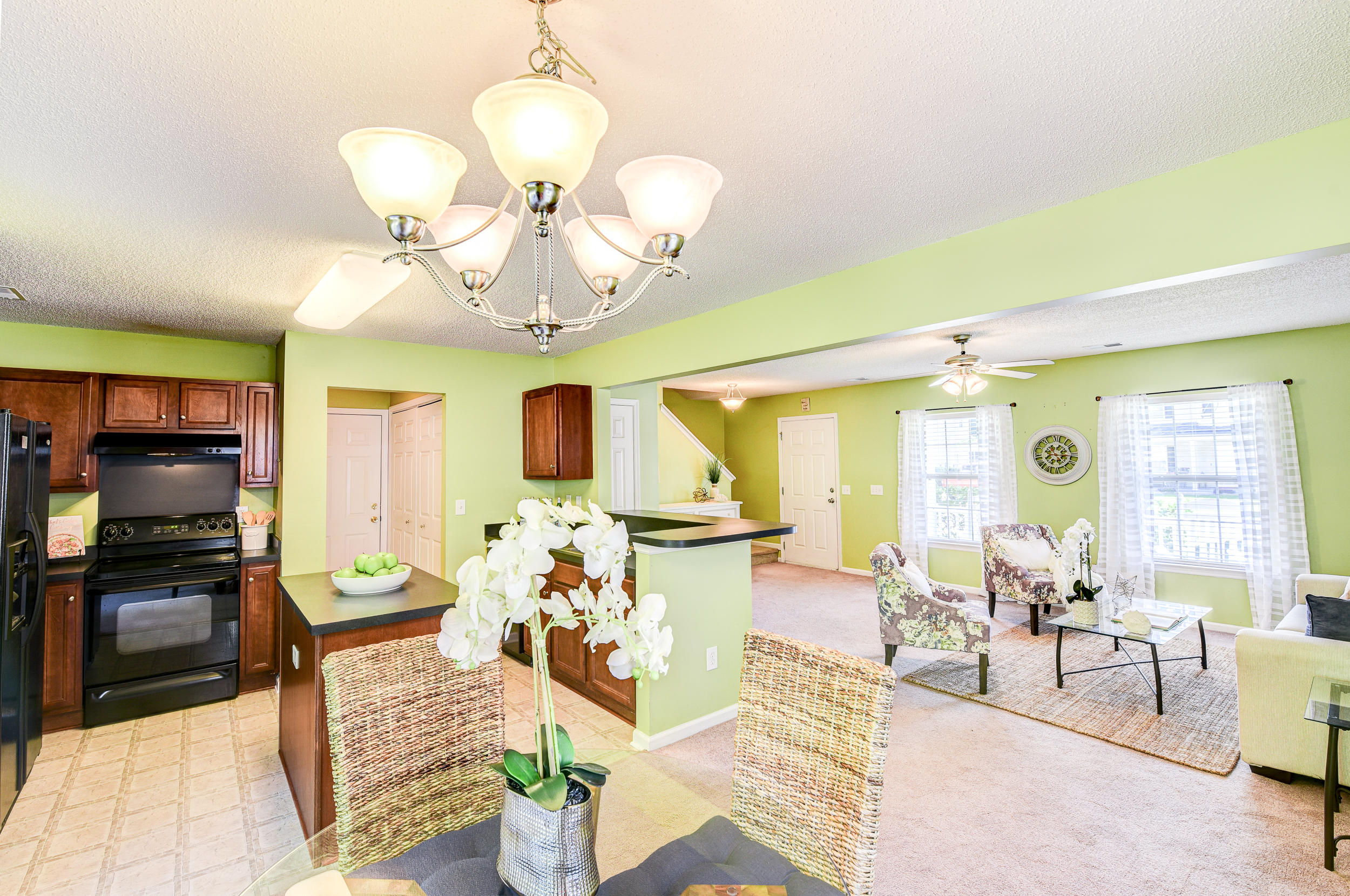 324 Eagle Ridge Road Summerville, SC 29485 - Photo 3 of 37 DSC_6707_8_9