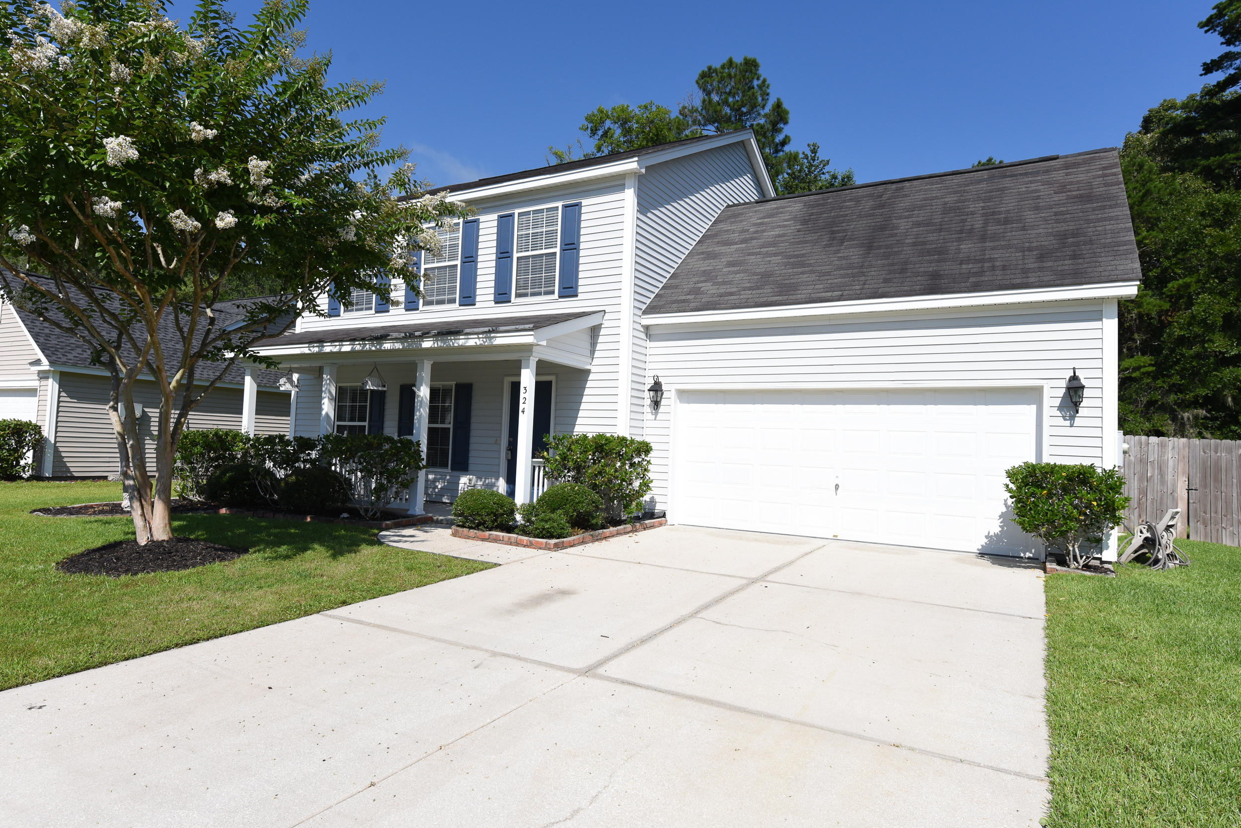 324 Eagle Ridge Road Summerville, SC 29485 - Photo 6 of 37 DSC_6676