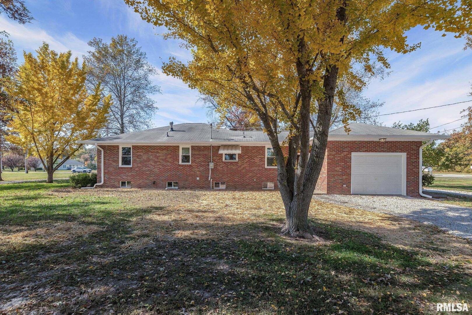 503 Airport Road Centralia, IL 62801 - Photo 5 of 50