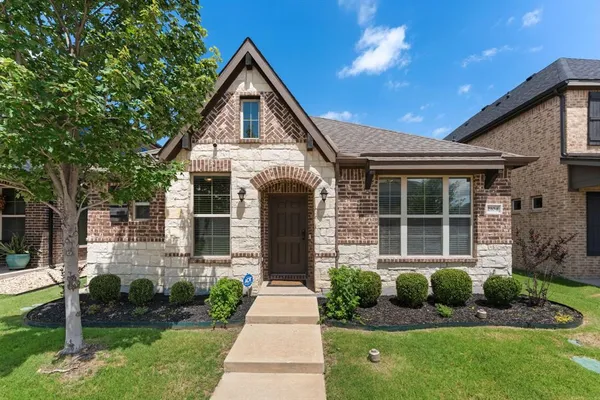 $2,395 | 2104 Barx Drive, Little Elm, TX 75068