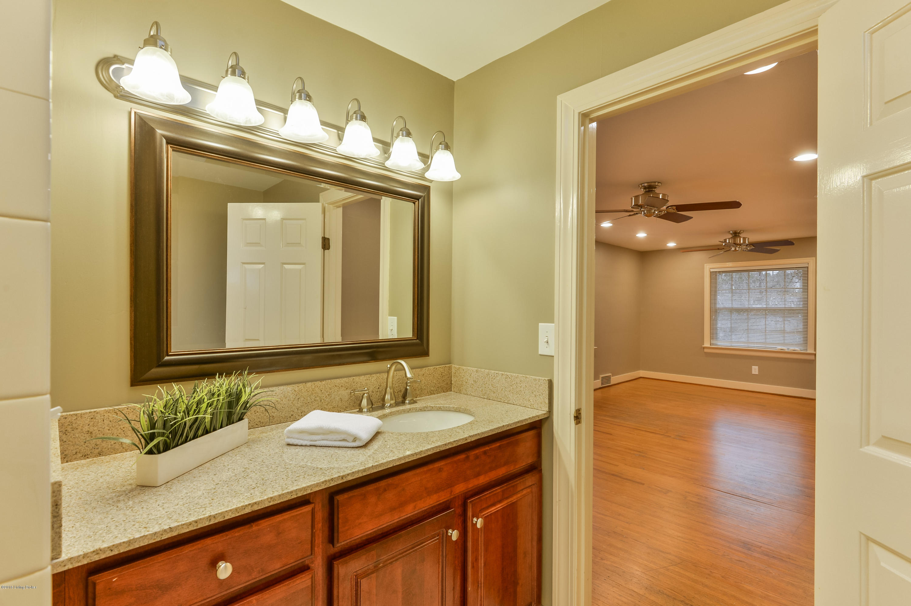 3312 Robin Road Louisville, KY 40213 - Photo 29 of 39 31 LSIR 20160108