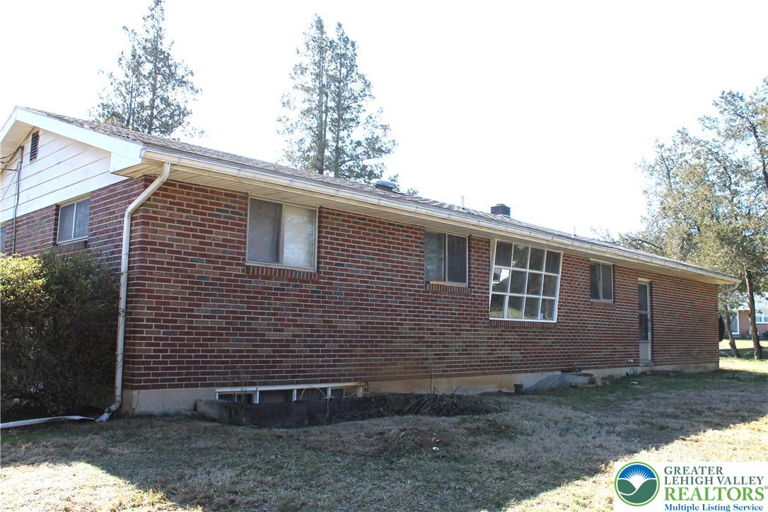 2465 Jacksonville Road Bethlehem, PA 18017 - Photo 26 of 28 a view of a backyard