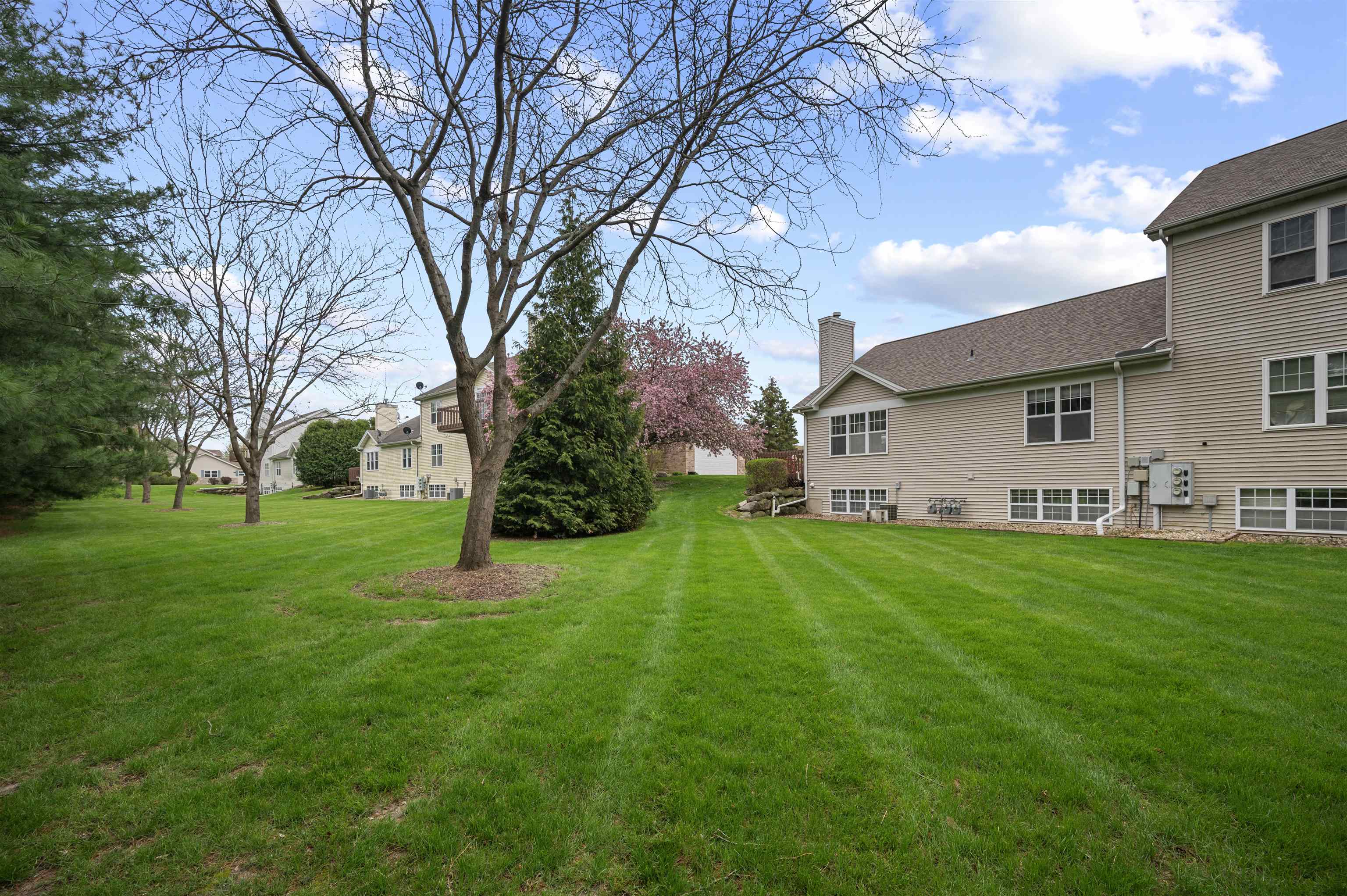 357 Concord Drive Oregon, WI 53575 - Photo 3 of 28