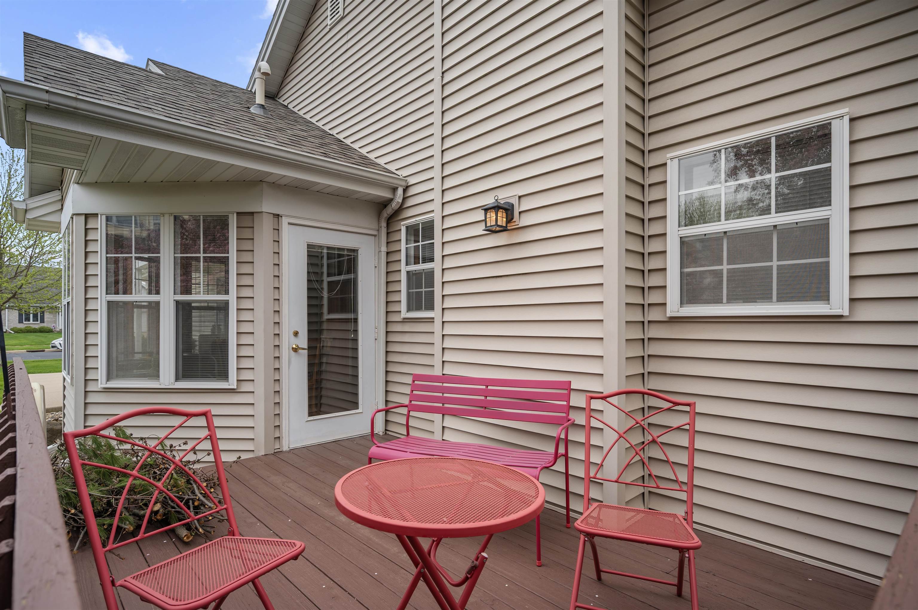 357 Concord Drive Oregon, WI 53575 - Photo 5 of 28