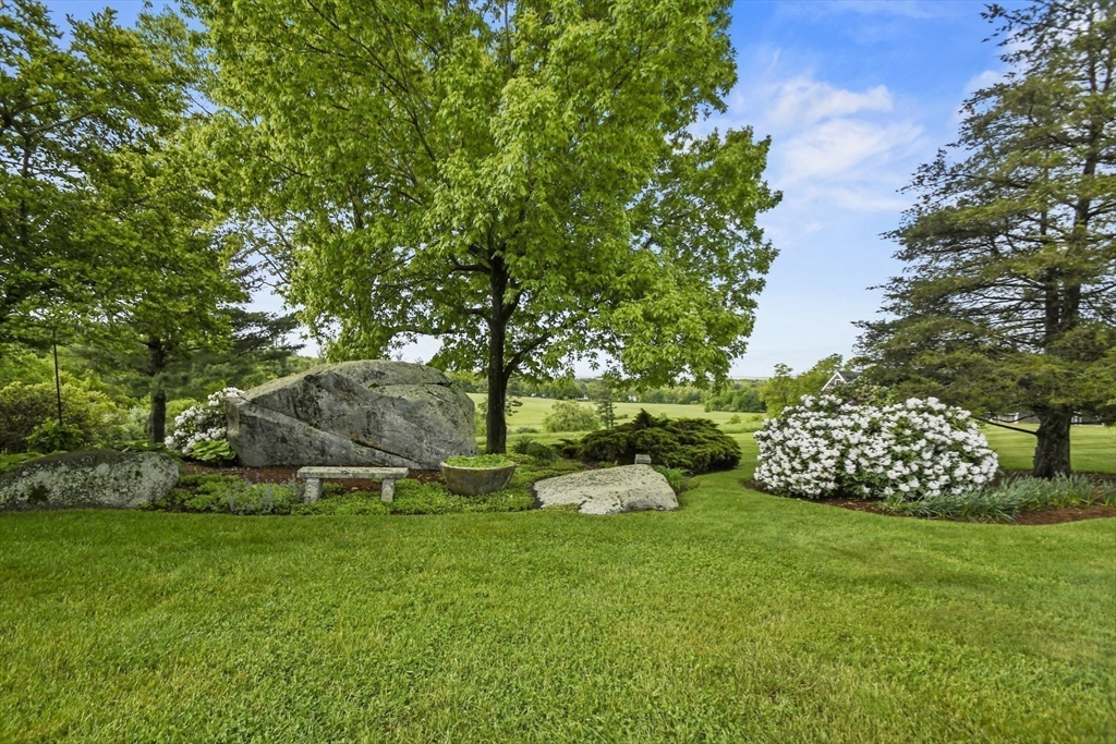 52 South Nelson Road Sterling, MA 01564 - Photo 4 of 42