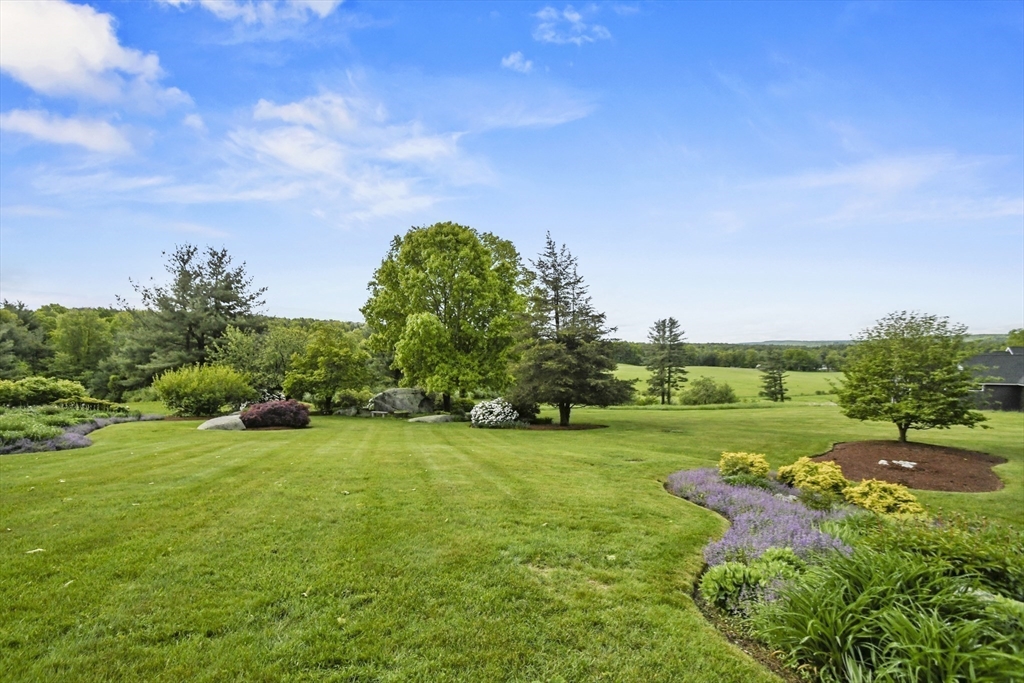 52 South Nelson Road Sterling, MA 01564 - Photo 5 of 42