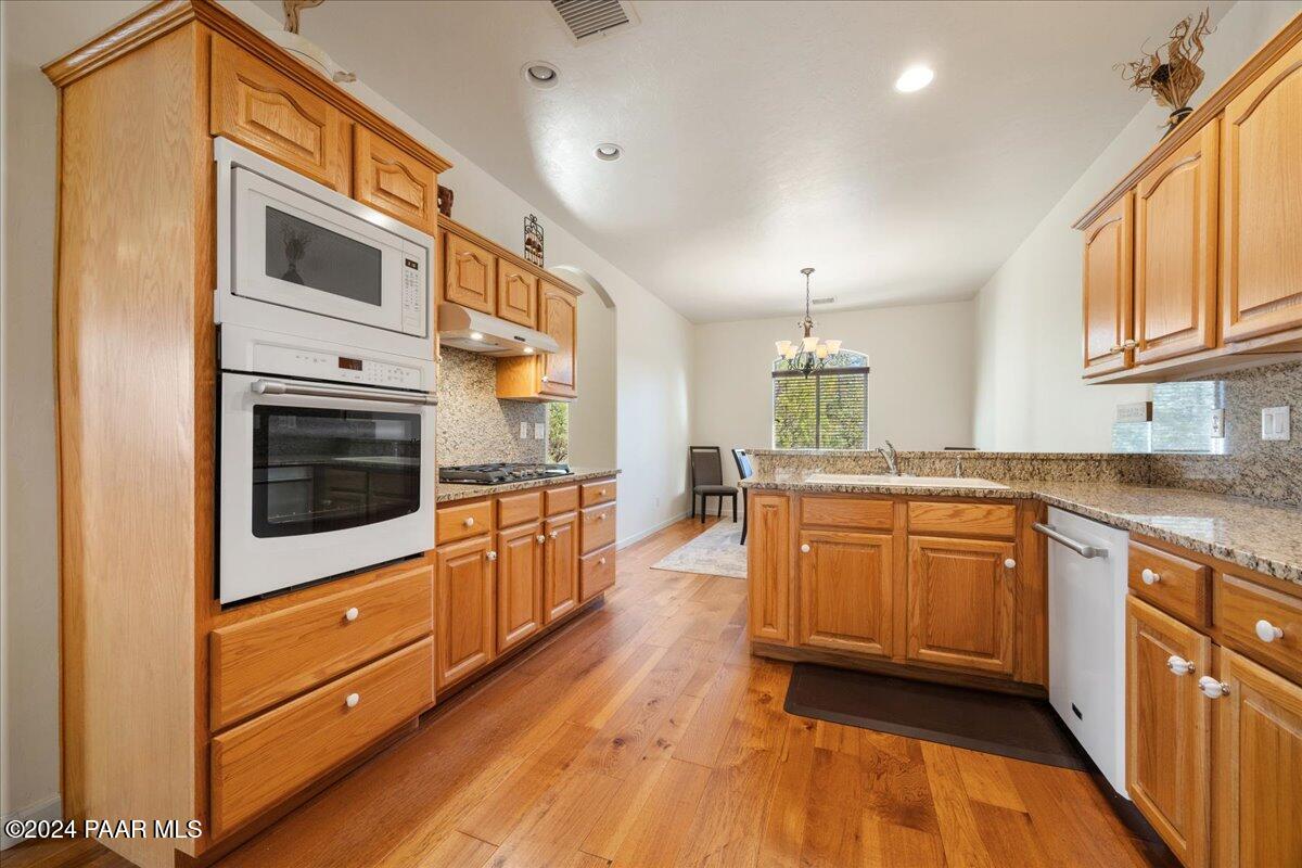 1260 Haisley Road Prescott, AZ 86303 - Photo 15 of 34 Kitchen - 1260 Haisley Rd
