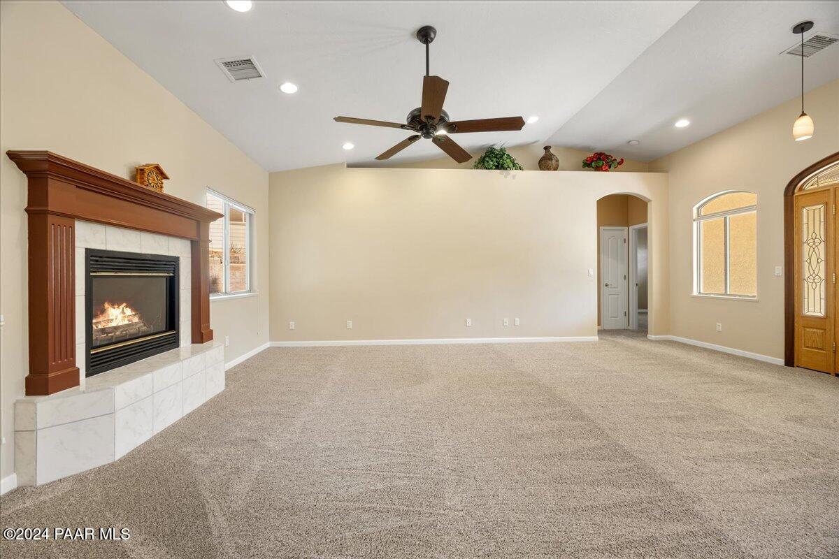 1260 Haisley Road Prescott, AZ 86303 - Photo 5 of 34 Living Room - 1260 Haisley Rd
